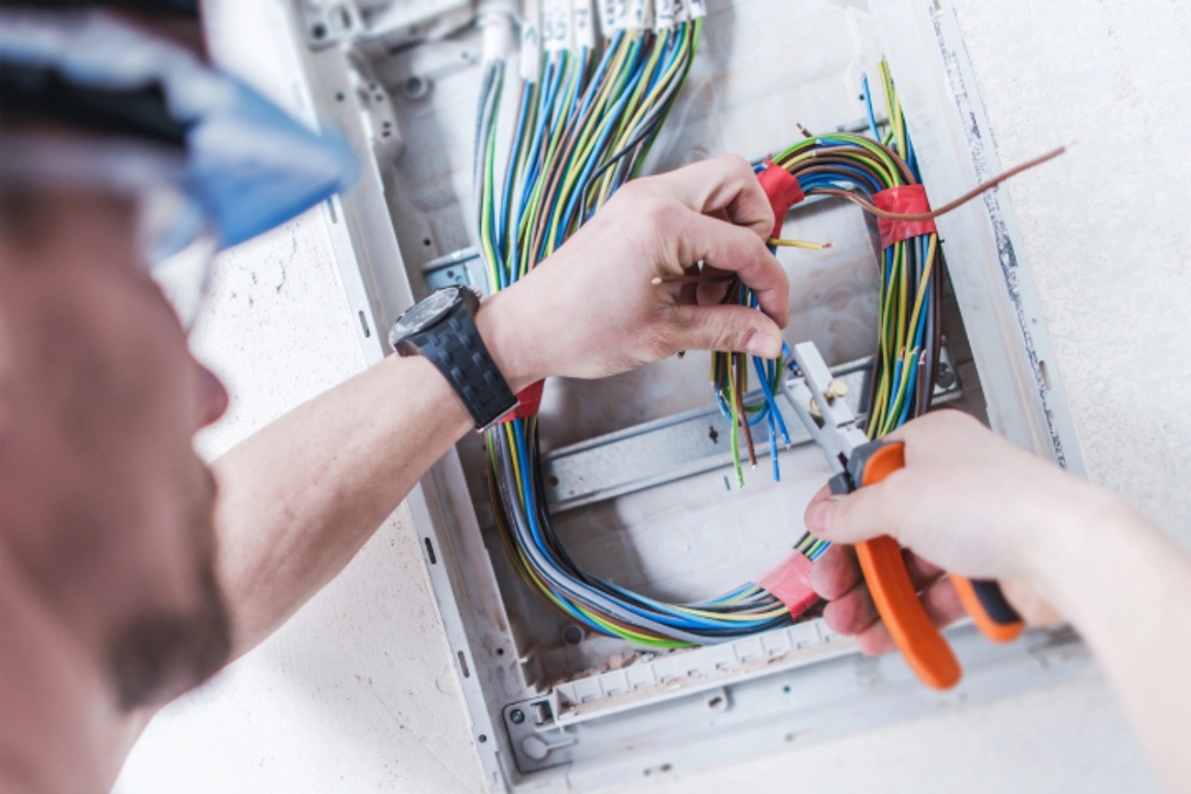Electrical companies near Black Diamond FL